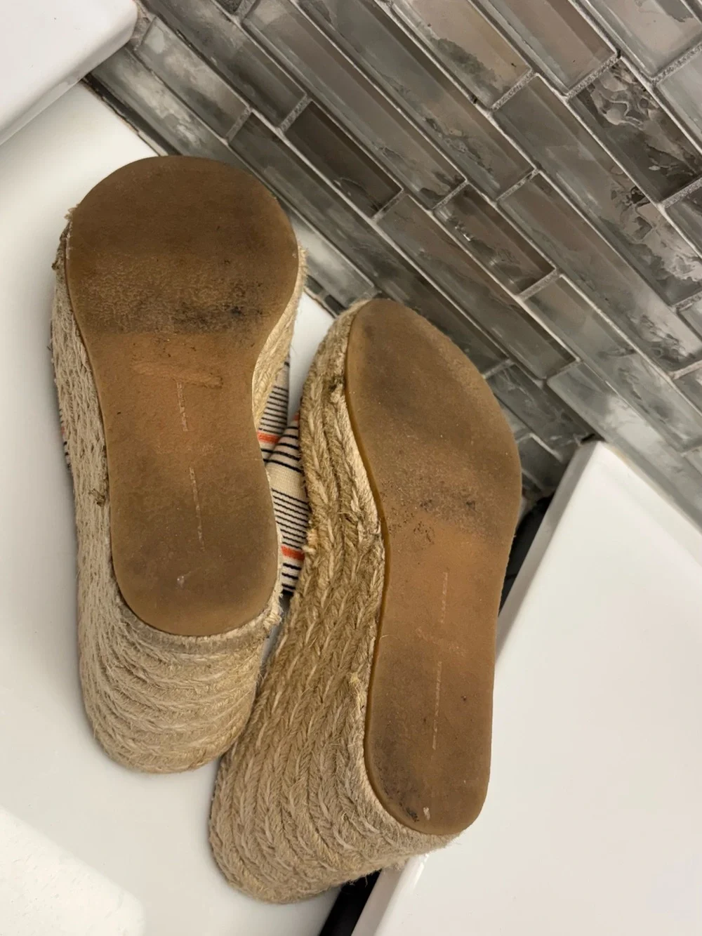 Dolce Vita Striped Canvas Espadrille Wedge Slides- Cream, Black & Coral. Size 7